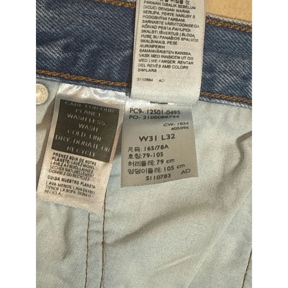 Levis 501 Original Fit Mens Light Wash Straight Leg Button Fly Jeans 31x32